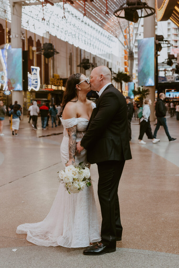 Lindsey and Jason | Flamingo Las Vegas Wedding | Las Vegas, Nevada | Emily Dawn Photo | Southern Utah Wedding and Elopement Photographer